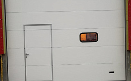 Промышленные ворота Doorhan из сэндвич панелей 2500x3000